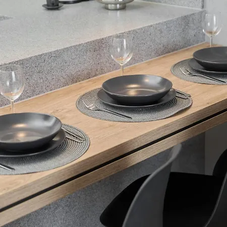 Lejlighed Exclusive With Balcony & Parking By Renters Prestige *