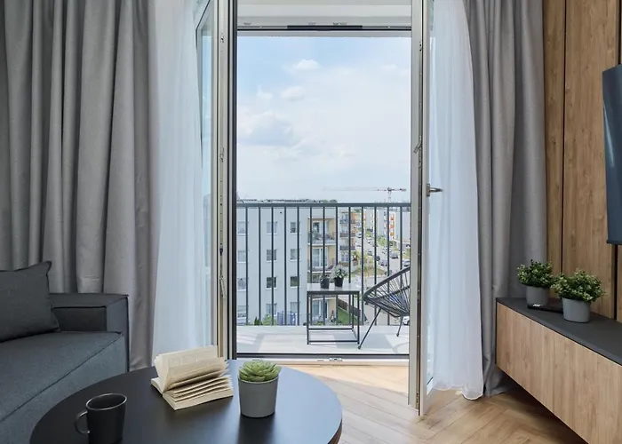 Exclusive With Balcony & Parking By Renters Prestige Apartment *