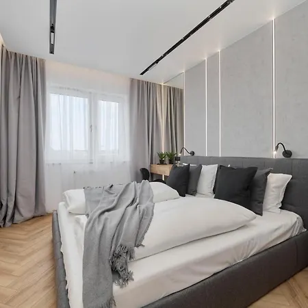 Lejlighed Exclusive With Balcony & Parking By Renters Prestige *
