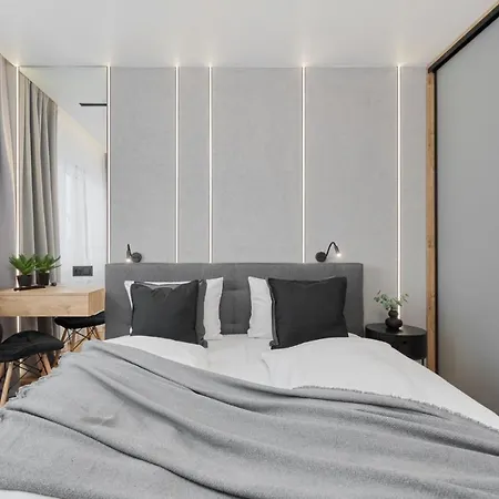 Апартаменты Exclusive With Balcony & Parking By Renters Prestige *