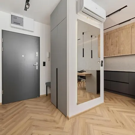 Exclusive With Balcony & Parking By Renters Prestige