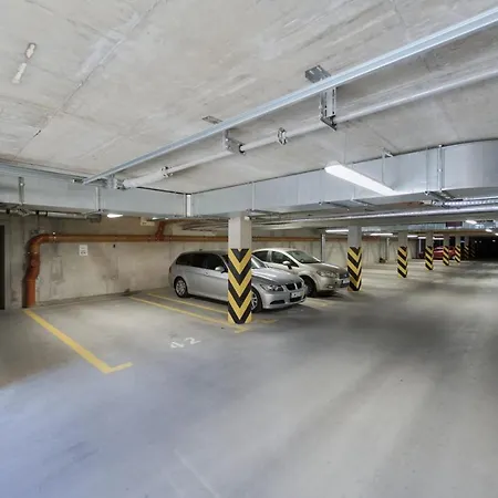 Appartamento Exclusive With Balcony & Parking By Renters Prestige *