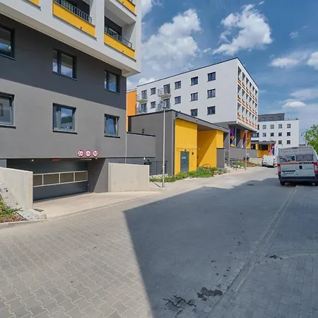 Exclusive With Balcony & Parking By Renters Prestige Apartment Wroclaw