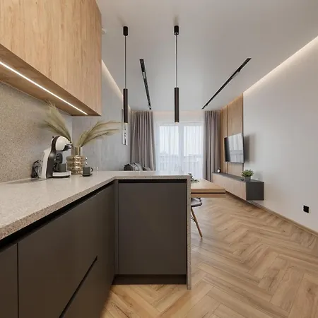 Lejlighed Exclusive With Balcony & Parking By Renters Prestige *
