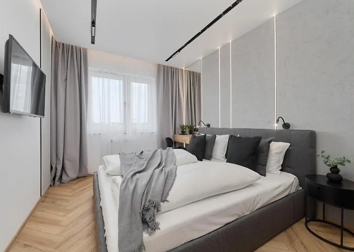 Daire Exclusive With Balcony & Parking By Renters Prestige *