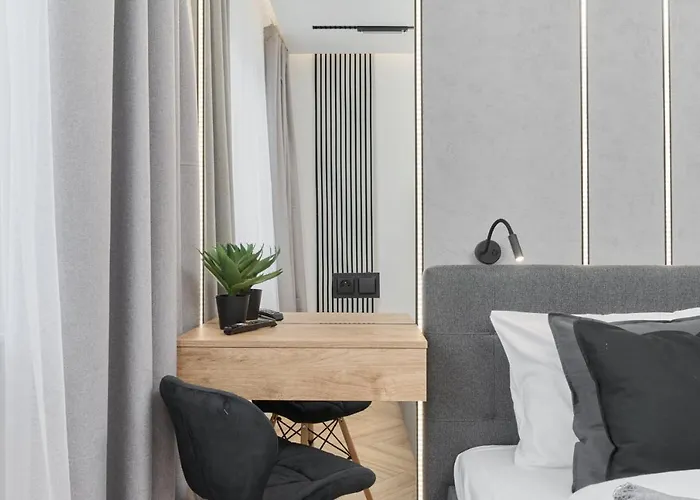 Exclusive With Balcony & Parking By Renters Prestige Daire *