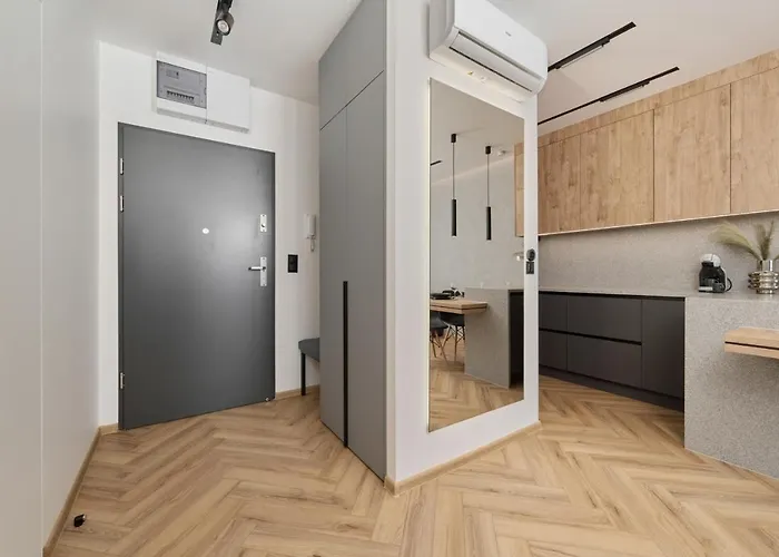 Exclusive With Balcony & Parking By Renters Prestige