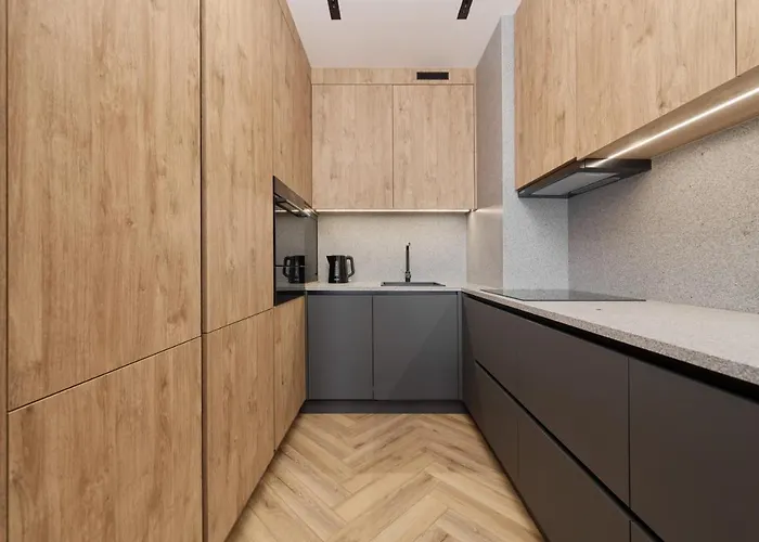 Exclusive With Balcony & Parking By Renters Prestige Daire