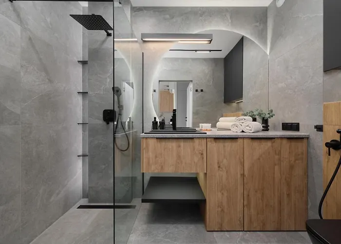 Exclusive With Balcony & Parking By Renters Prestige * Wroclaw