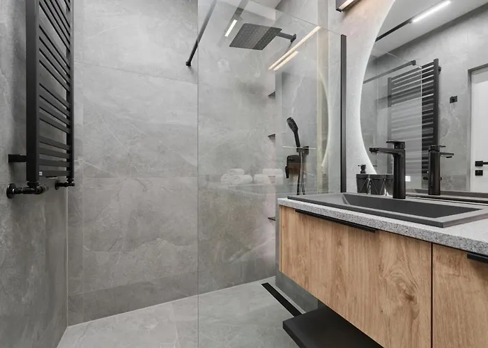 Exclusive With Balcony & Parking By Renters Prestige Daire Wroclaw