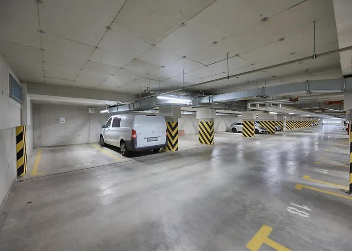 Exclusive With Balcony & Parking By Renters Prestige Daire